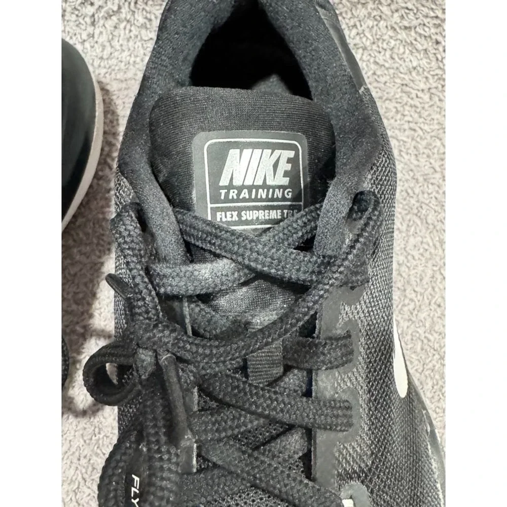 Nike Flex Supreme TR 5 Women's Size 7 Training Shoes Black White Flywire 852467-